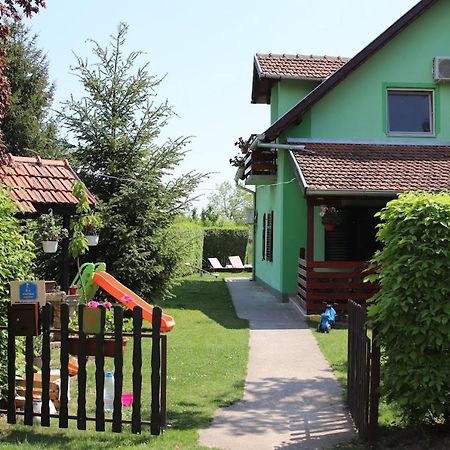 Blue Harmony Lägenhet Palić Exteriör bild